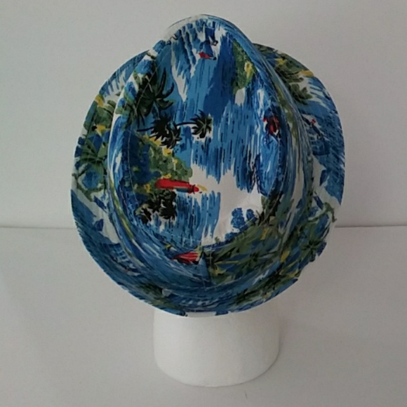 New Hawian Print Fedora - Picture 3 of 6